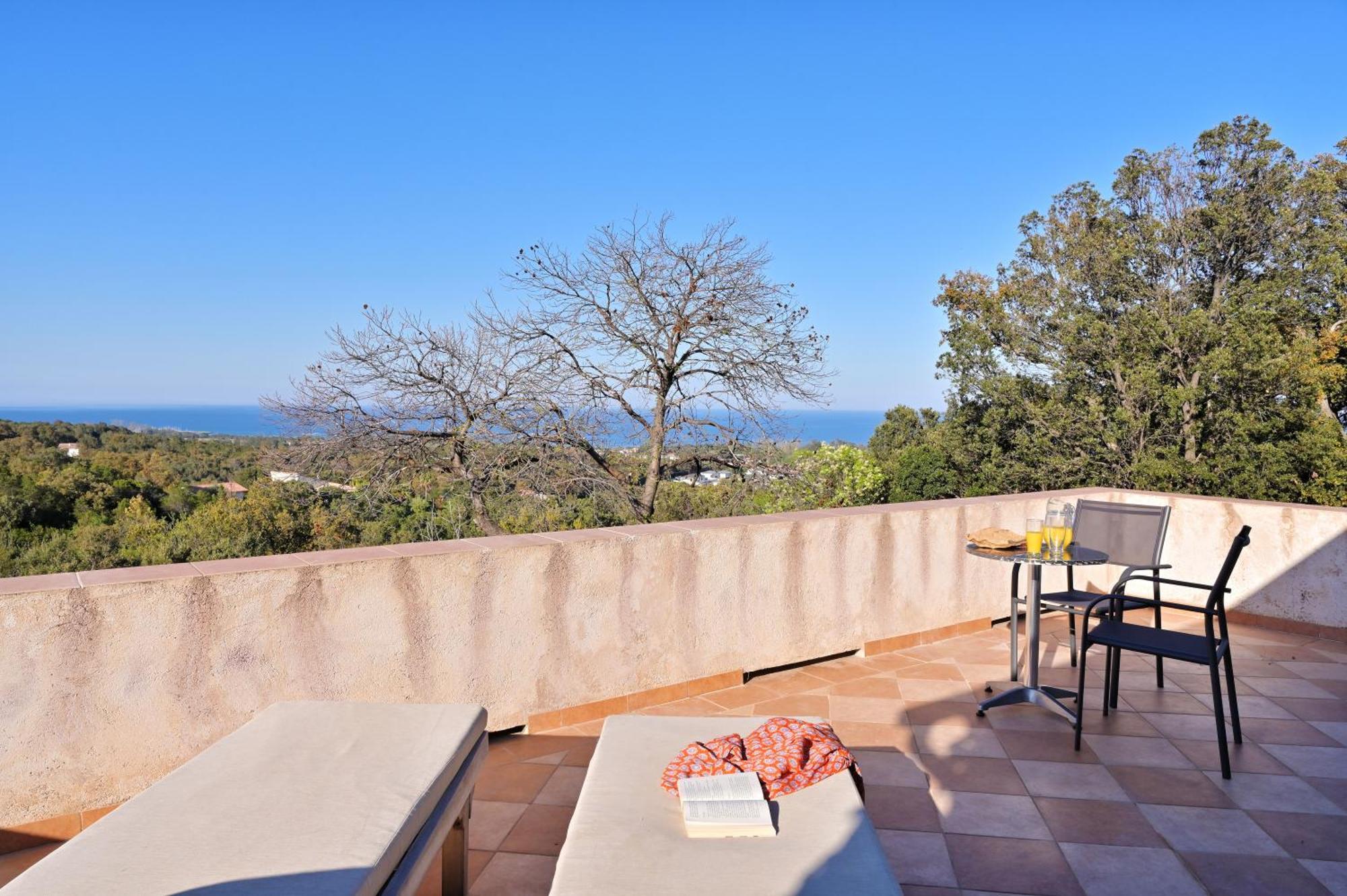 Domaine Punta Della Guardia Villa Vue Mer Dans Nature Protegee, Plage A 1,5 Km Червионе Экстерьер фото